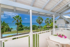 Habitación superior, 1 habitación, 2 baños, vista al mar | Vista a la playa o el mar