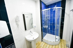 Bathroom - Sahil Hostel & Hotel (Baku)