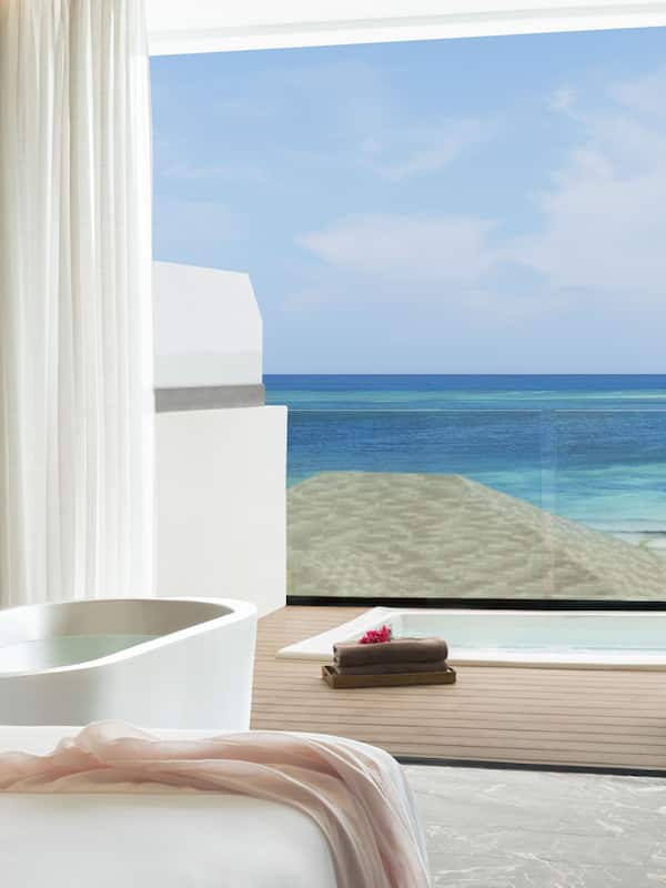 1 bedroom, premium bedding, minibar, in-room safe