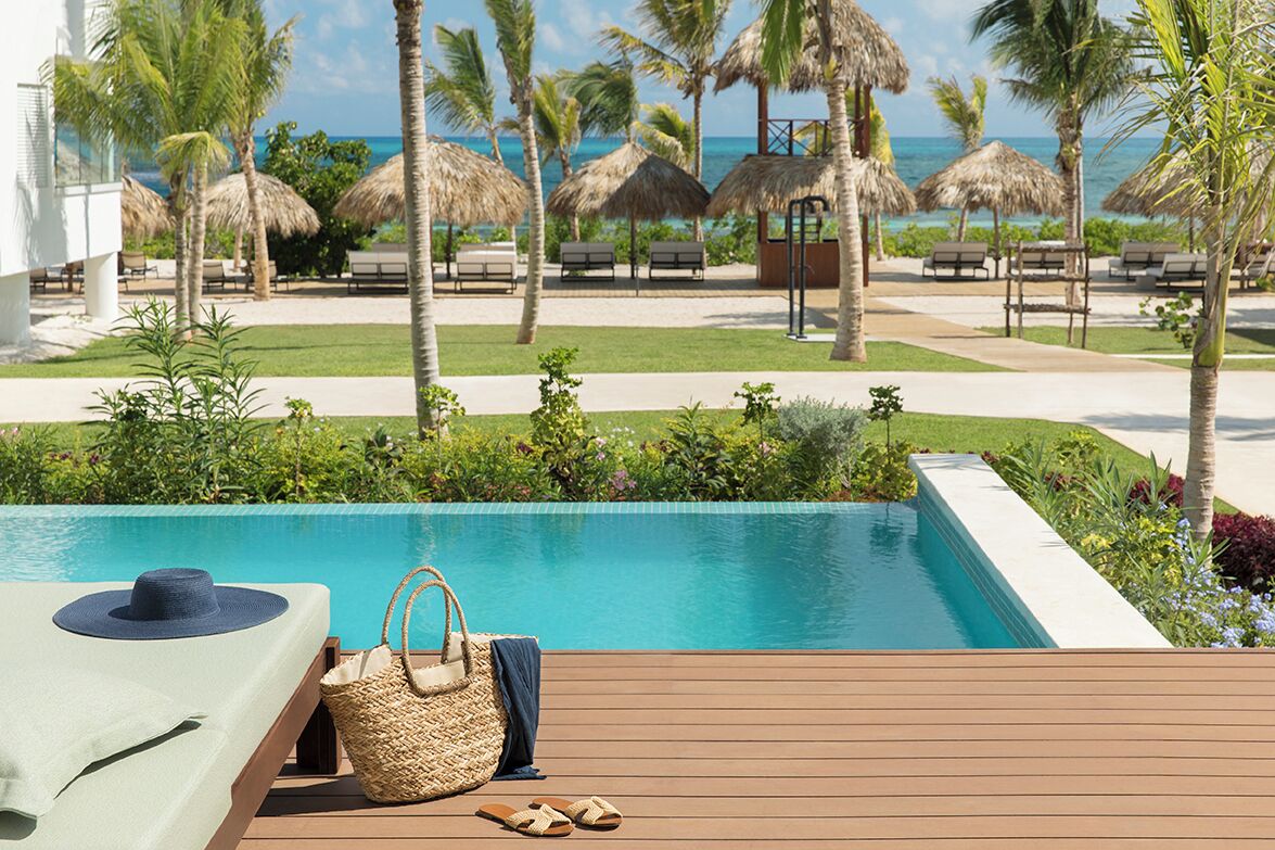 Junior Suite With Private Pool  | Ropa de cama de alta calidad, minibar, caja fuerte y wifi gratis