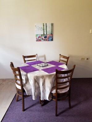 Spiseområde på rommet