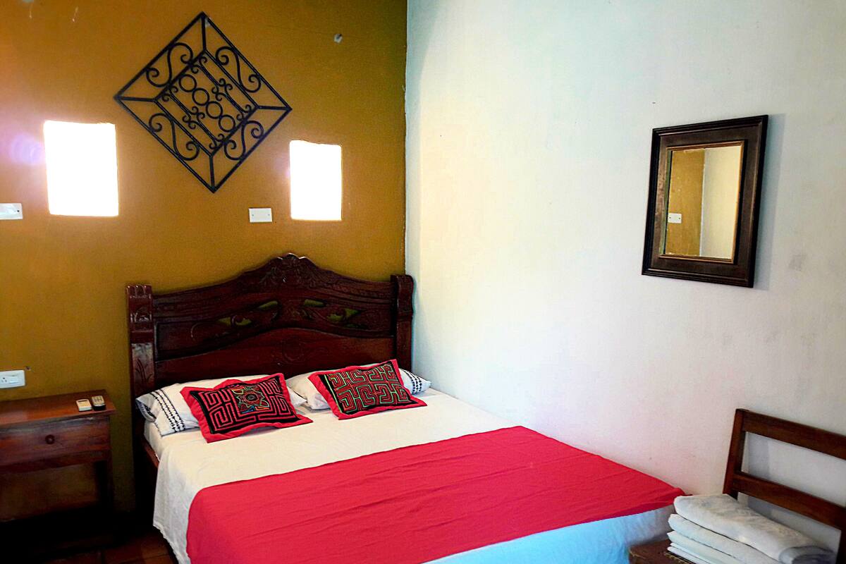 1 bedroom, premium bedding, desk, free WiFi