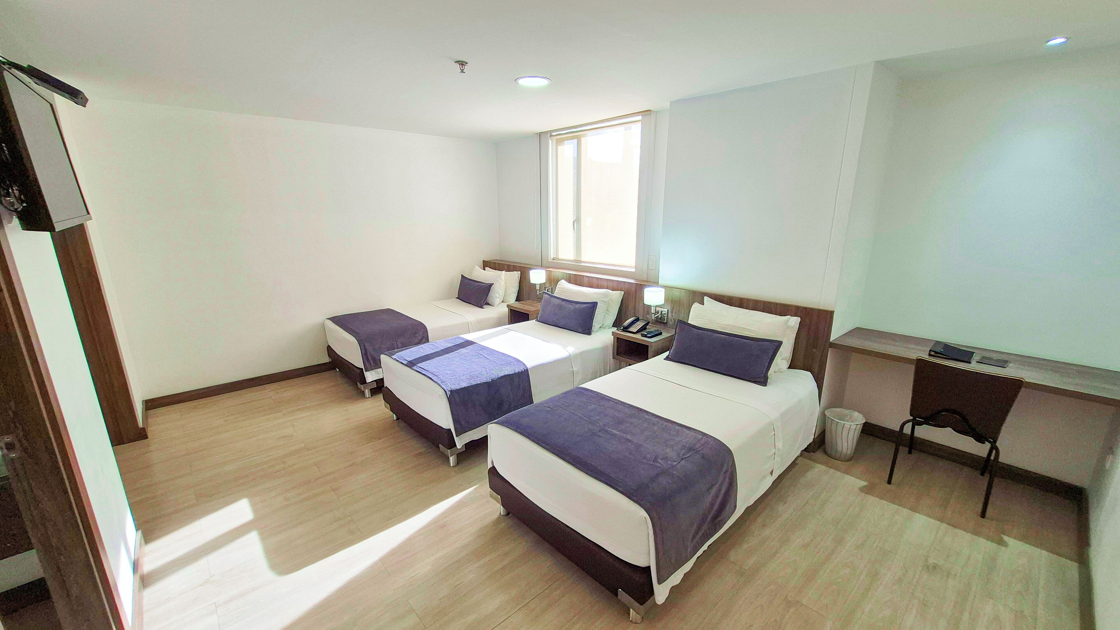 triple room | in-room safe, desk, free wifi, bed sheets