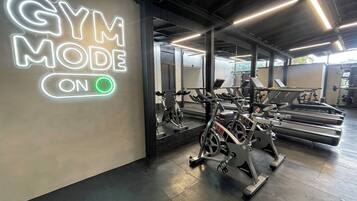 In-room safe, desk, free WiFi, bed sheets