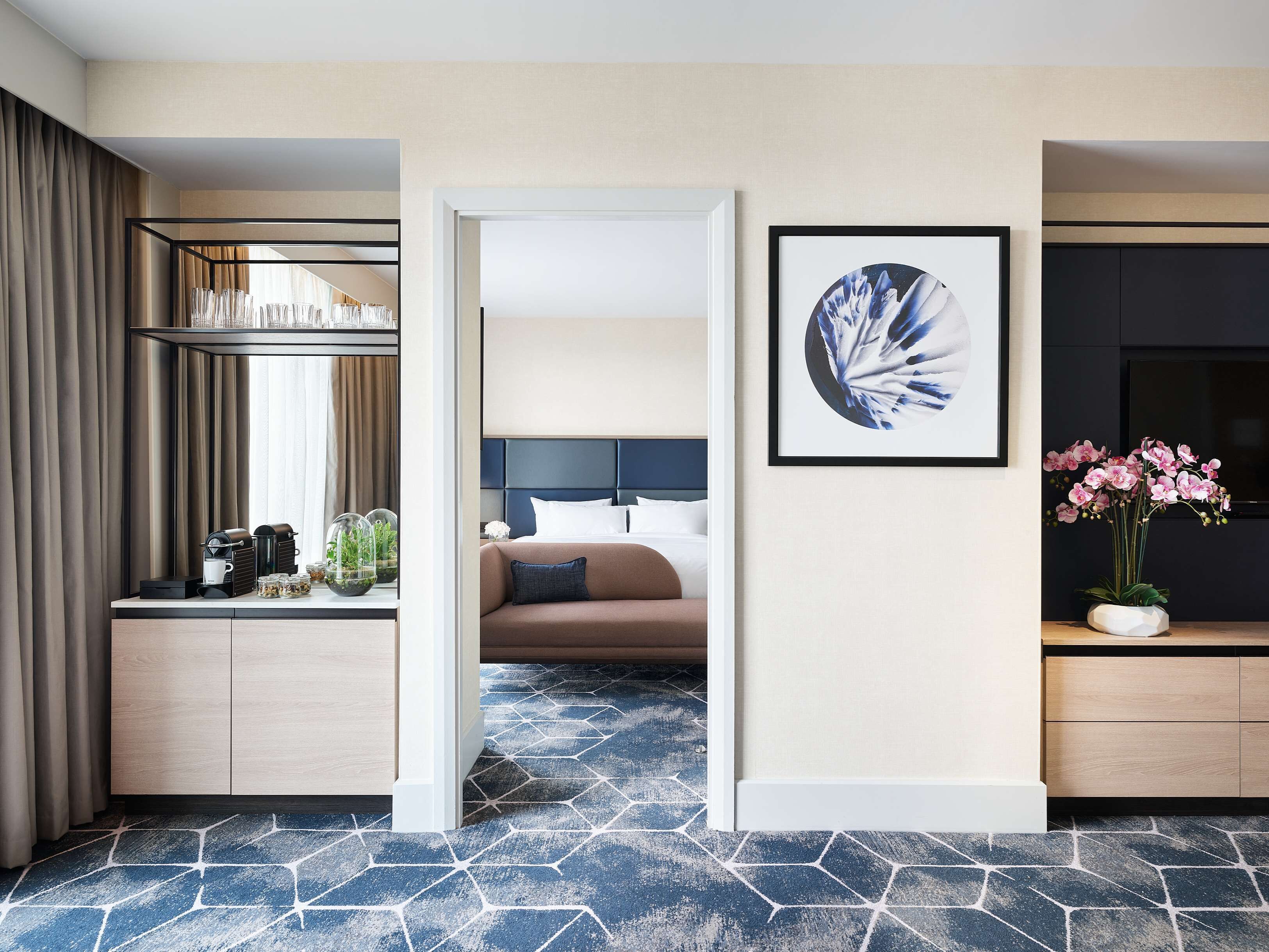 hypo-allergenic bedding, minibar, in-room safe, desk