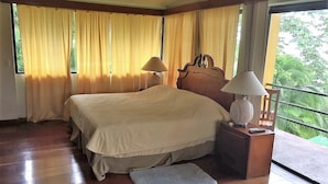 Unclassified image, 5 of 36, button - Flamingo Hotel and Casino (Bluefields)