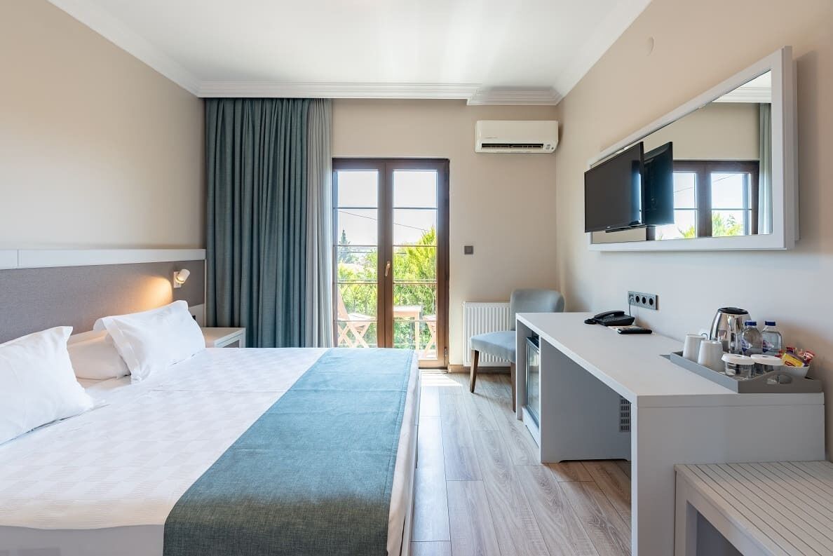 Deluxe Double or Twin Room, 1 Double or 2 Single Beds, Balcony