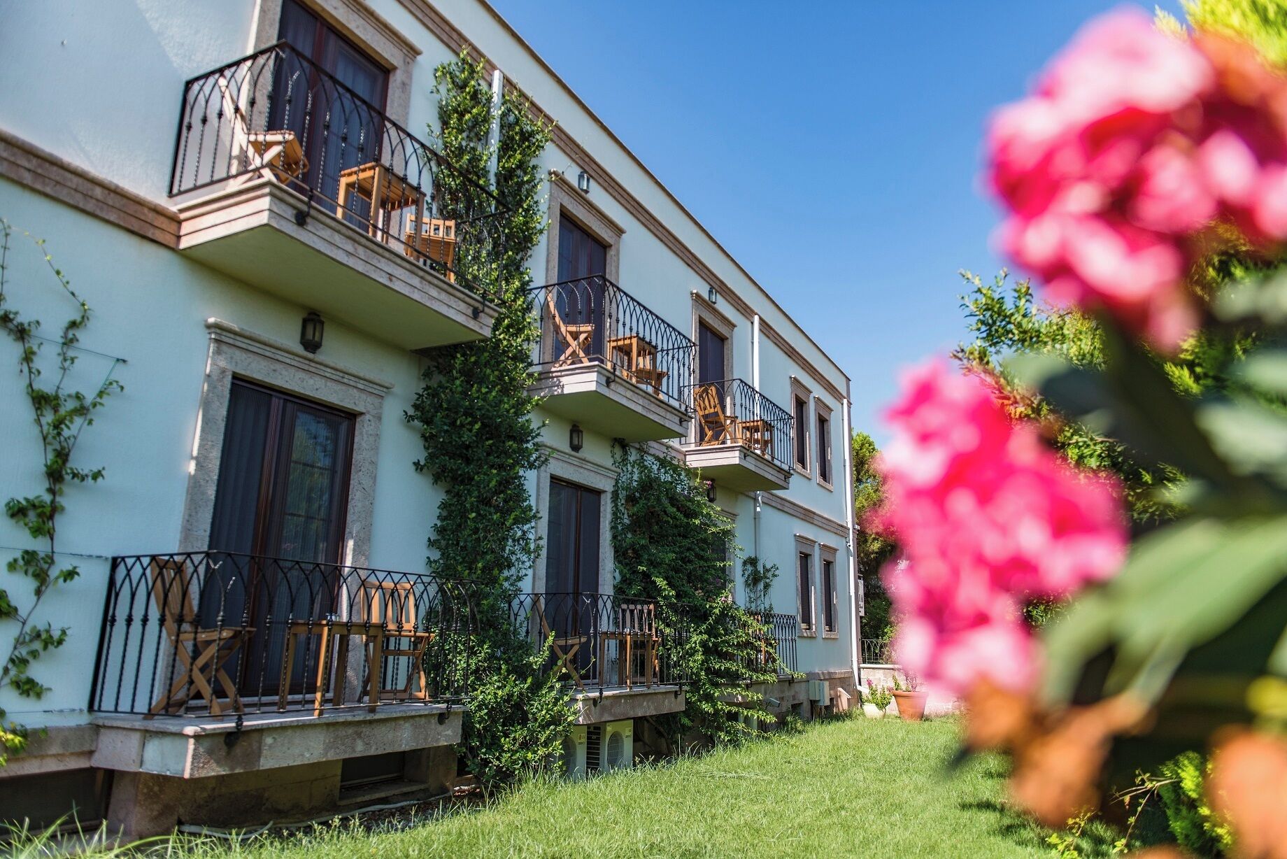 Deluxe Double or Twin Room, 1 Double or 2 Single Beds, Balcony | Premium bedding, minibar, in-room safe, desk