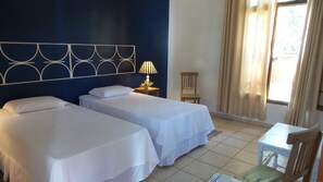 Twin Room | Minibar, iron/ironing board, free WiFi