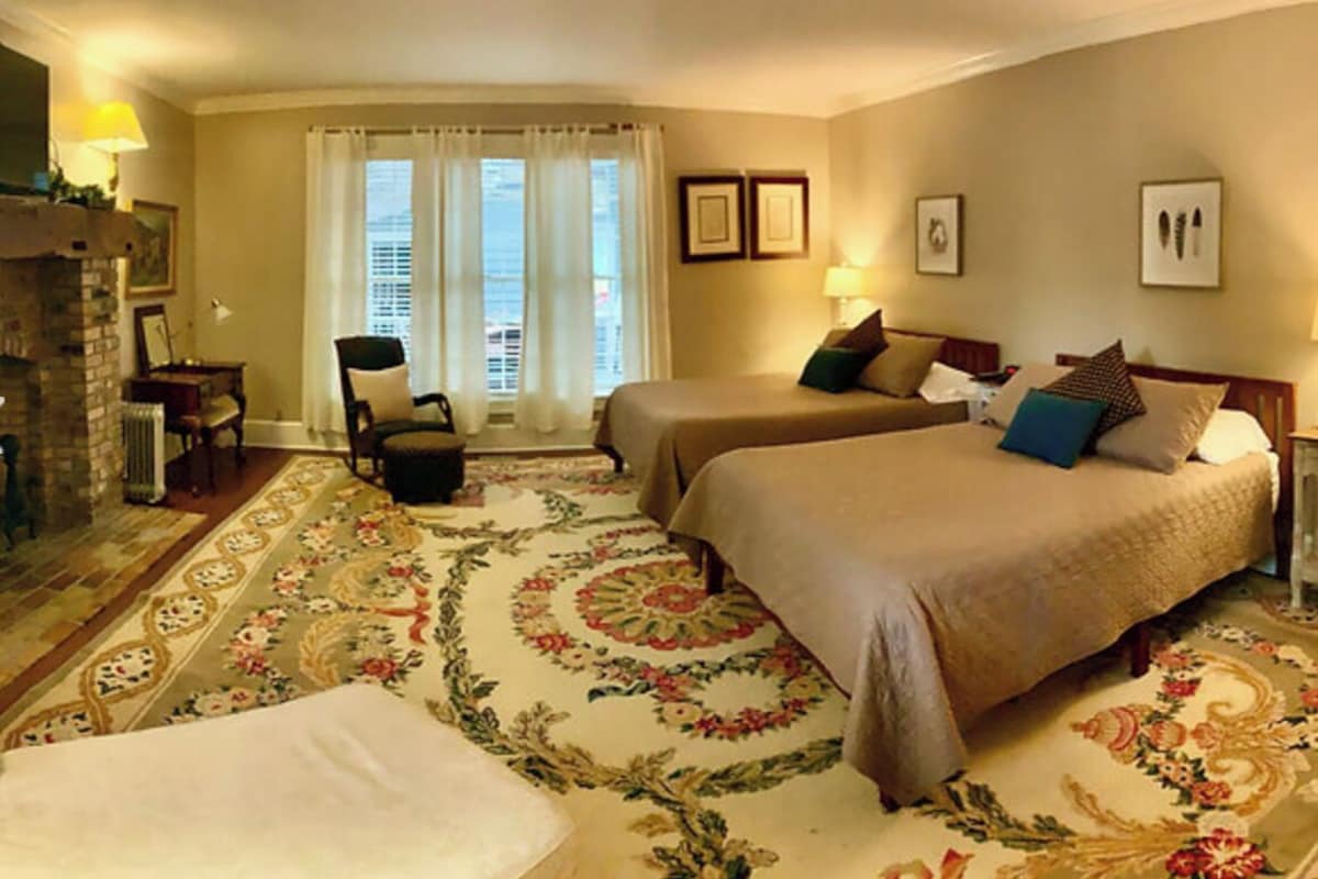 Comfort Double Room, Ground Floor | Premium bedding, desk, iron/ironing board (on request), free WiFi