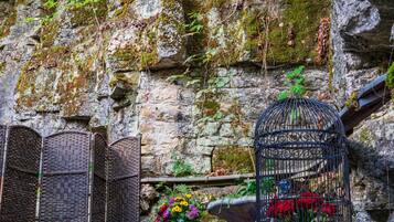 Suite, Private Bathroom (Sarah Bernhardt, 1880s Cliff Cottage) | Terrace/patio