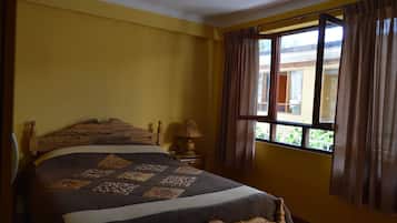 Iron/ironing board, free WiFi, bed sheets