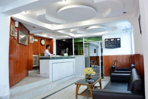 View from property - Hotel Crystal Palace by SEA Hawk (Mussoorie)