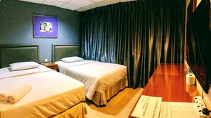 Ảnh chưa phân loại, 2 trong số 16 ảnh, nút
