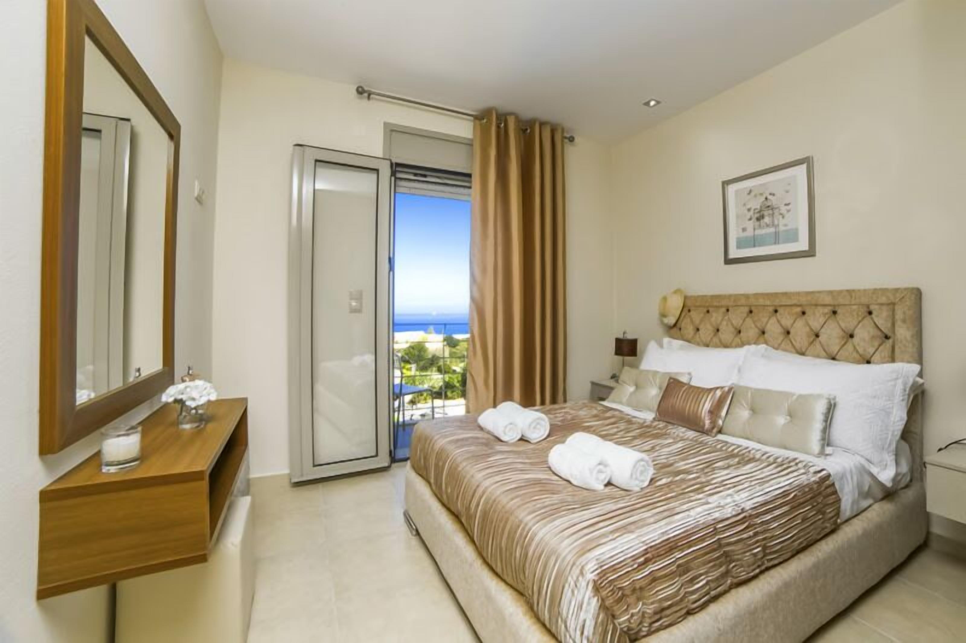 Villa, 4 Bedrooms, Sea View (Mint) | 4 bedrooms, in-room safe, desk, iron/ironing board