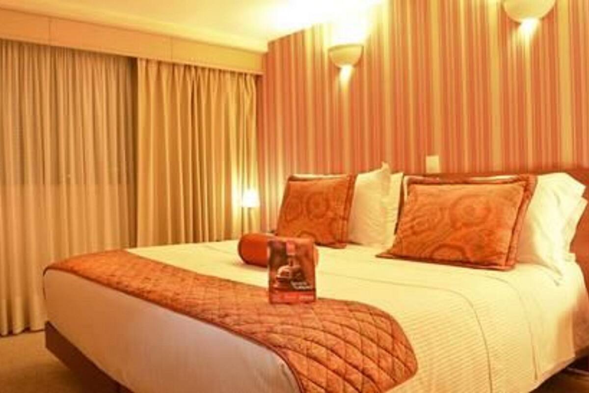 Double Room | In-room safe, desk, iron/ironing board, free WiFi