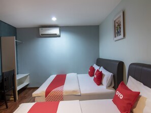 Room - OYO 89891 1st Inn Hotel Subang (Subang Jaya)