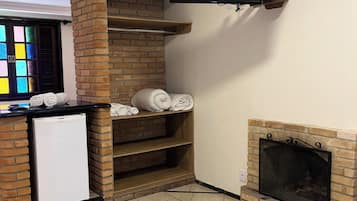 CHALE SUPER LUXO | 1 多间卧室、防过敏的被褥、遮光窗帘、免费 WiFi