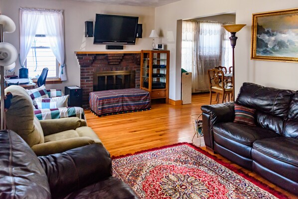 TV, DVD player, books, video library