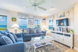 Televisión, estéreo y oficina 