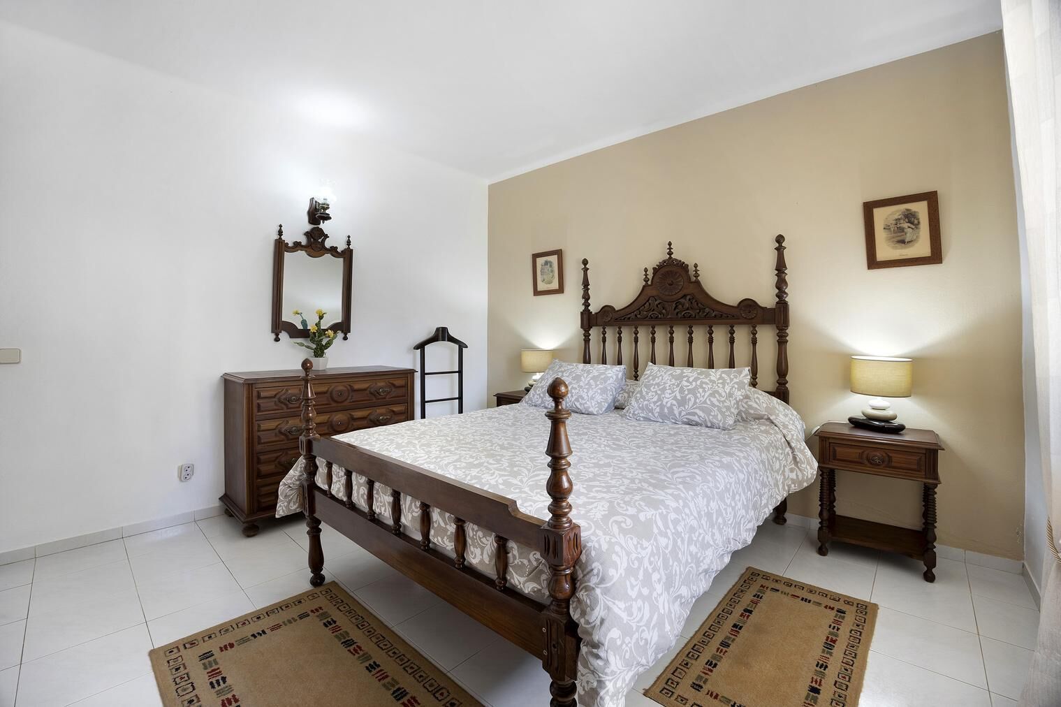 3 bedrooms, iron/ironing board, travel crib, free WiFi