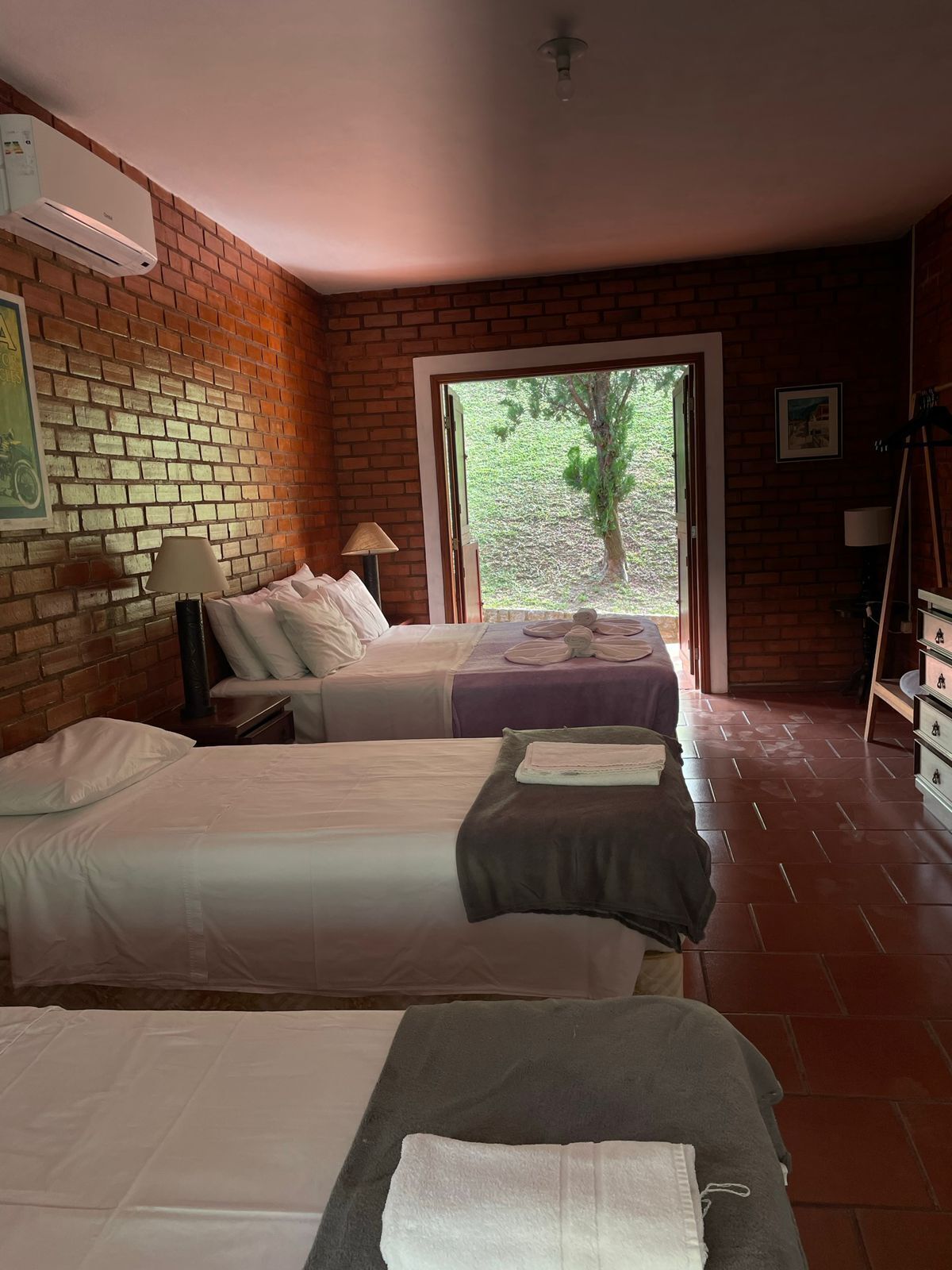 standard chalet | minibar, wifi, bed sheets