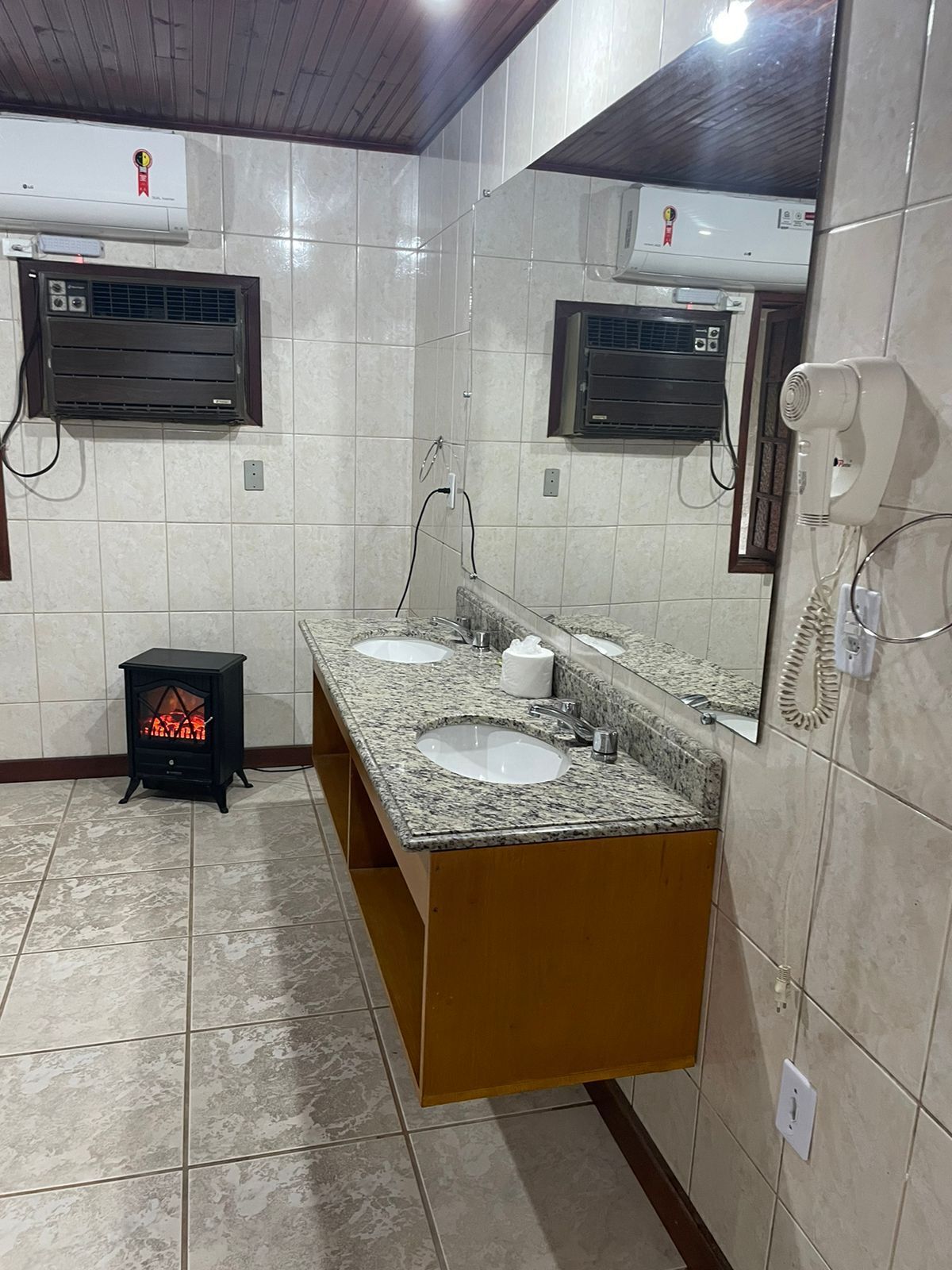 suite master | minibar, wifi, bed sheets