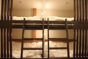 AYAME | 1 bedroom, in-room safe, blackout drapes, free WiFi