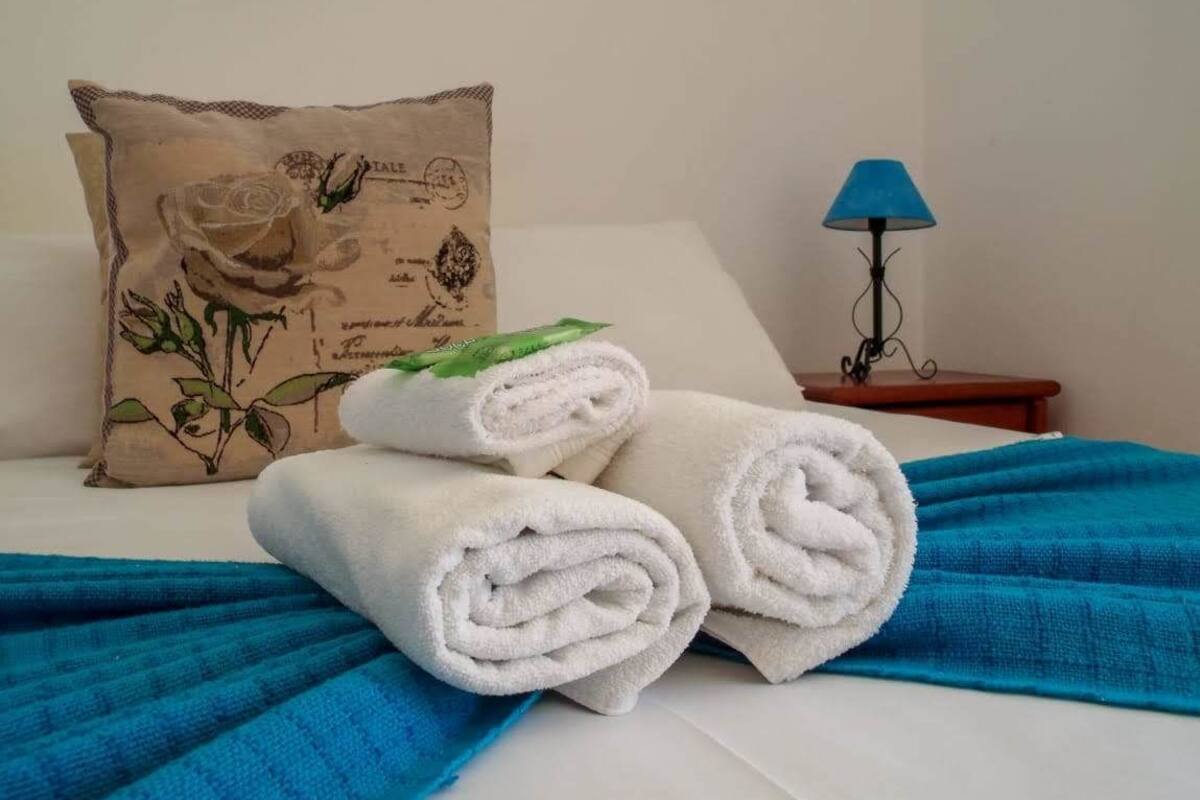 Classic Double Room, 1 Queen Bed, Balcony, Mountain View | Minibar, individually decorated, individually furnished, desk