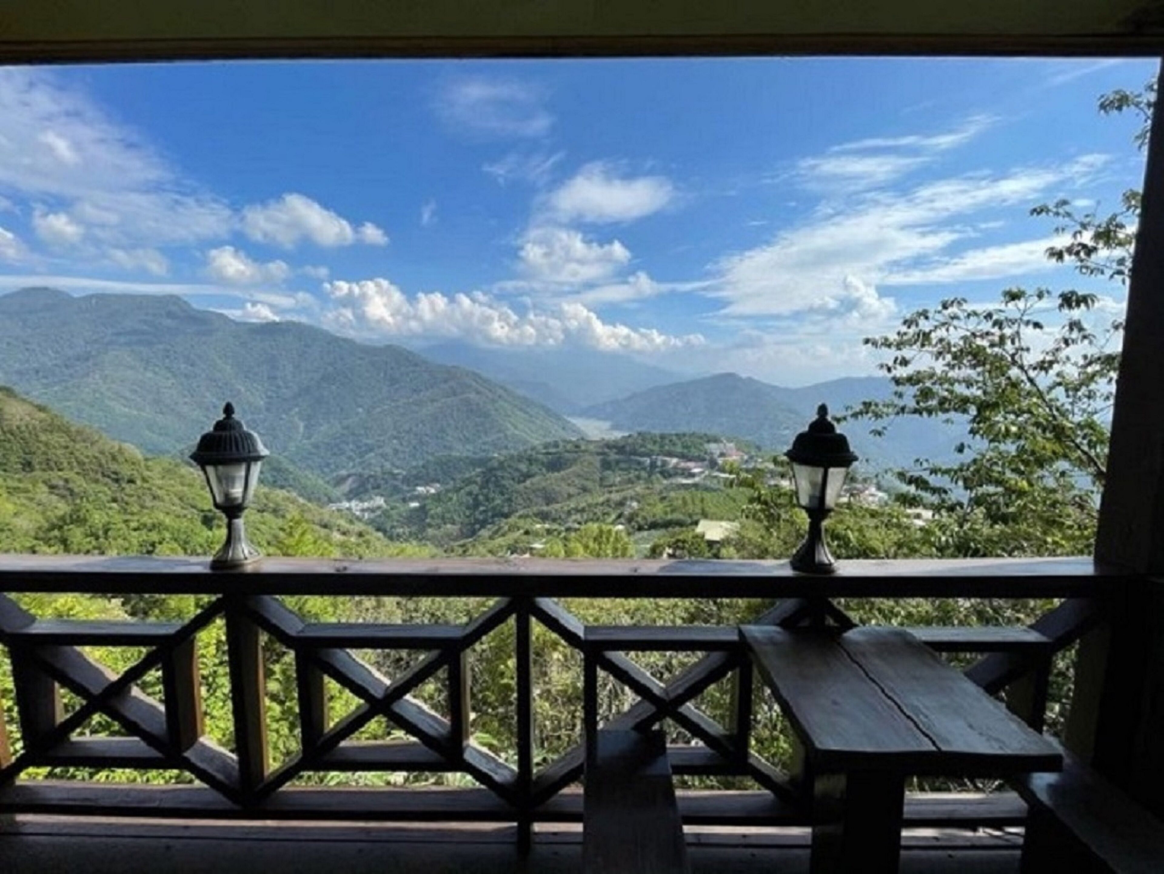 Standaard tweepersoonskamer, uitzicht op meer | Uitzicht vanuit de kamer