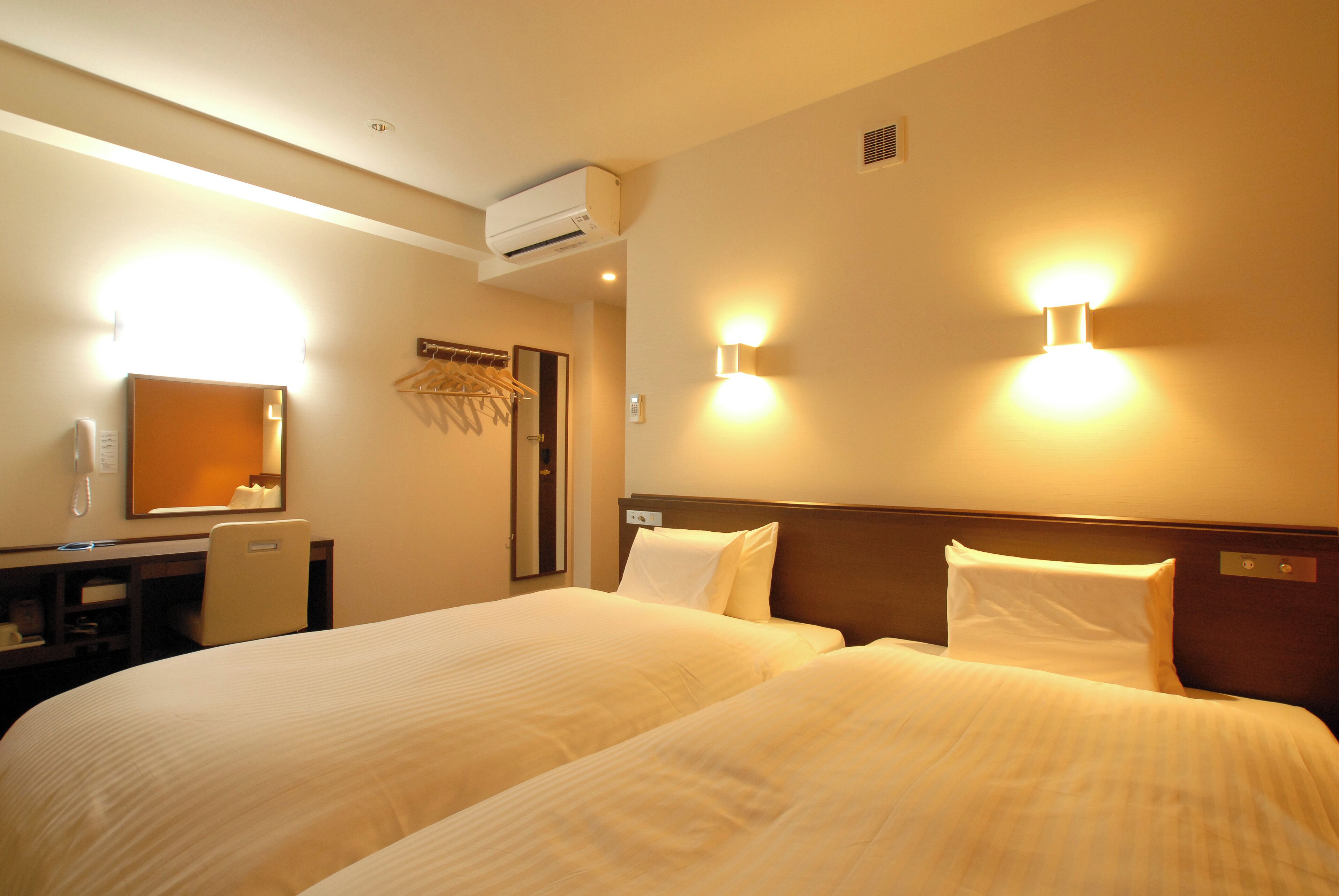 Down duvets, desk, blackout curtains, soundproofing