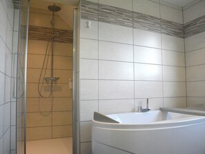 Badekar, hårtørrer