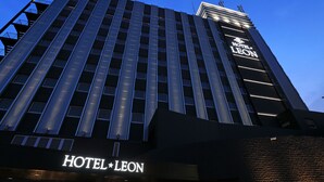 A modern hotel building with a prominent "HOTEL LEON" sign. - Hotel Leon Hamamatsu (Hamamatsu)