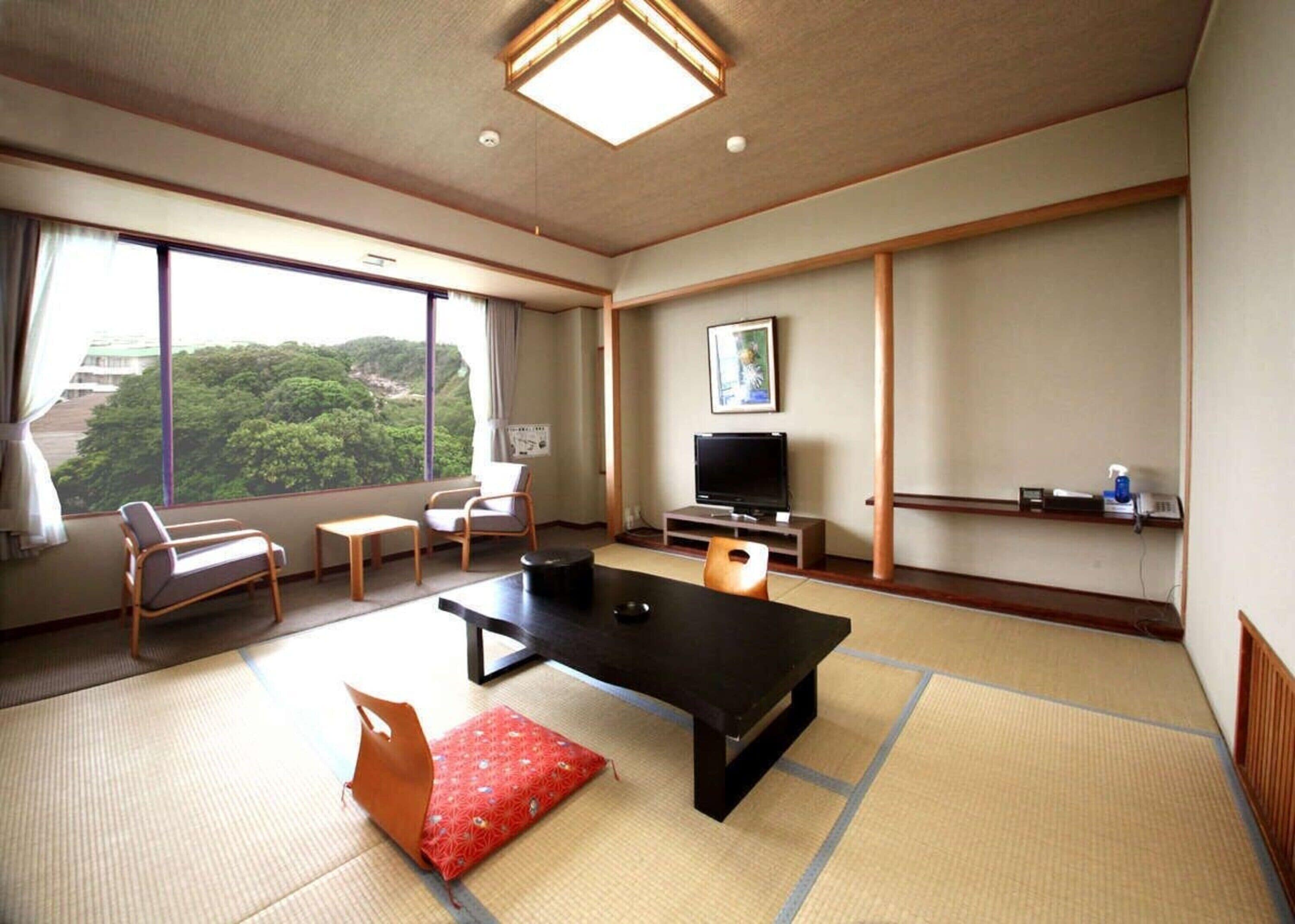 传统四人房 | 羽绒被、免费 WiFi、床单、轮椅无障碍