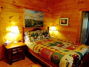 2 bedrooms, desk, WiFi, bed sheets - Cozy Log Cabin In Riverbend, Lake Lure North Carolina (Lake Lure)