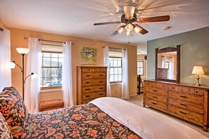 3 bedrooms, iron/ironing board, free WiFi, bed sheets - Charming Mountain Home In The Aspen Valley  (Carbondale)