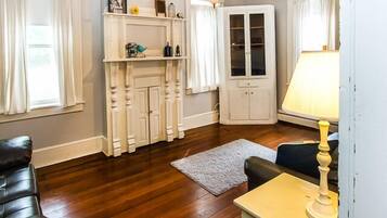 TV, DVD player, books, video library