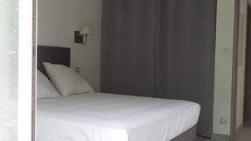 1 camera, ferro/asse da stiro, culla da viaggio, Wi-Fi gratuito