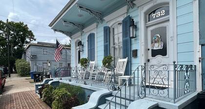 HGTV's BYWATER Beauty as seen on New Orleans Reno - Stunning spacious 1-bedroom
