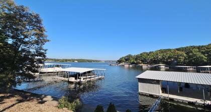 BEST 5BR @ järvellä! Valtava telakka, näkymät, baari! Paras sijainti! Tämä on kaikki!