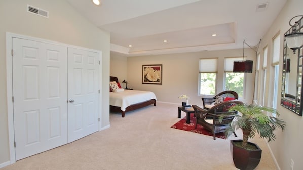 5 bedrooms, free WiFi, bed sheets