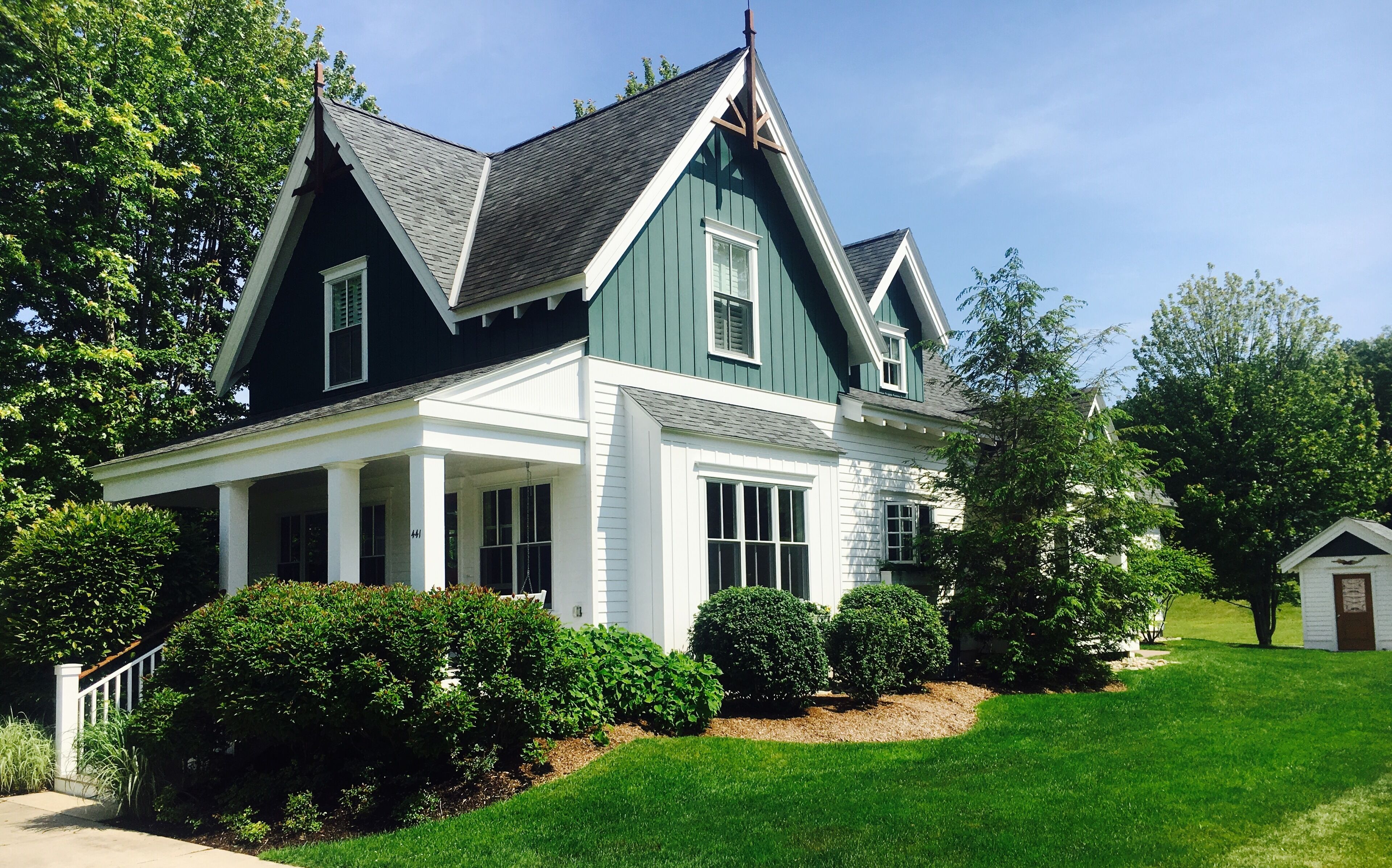 Custom Harbor Springs In-Town Luxury Cottage