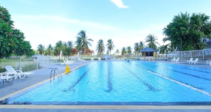Seastar Hotel And Service Apartment