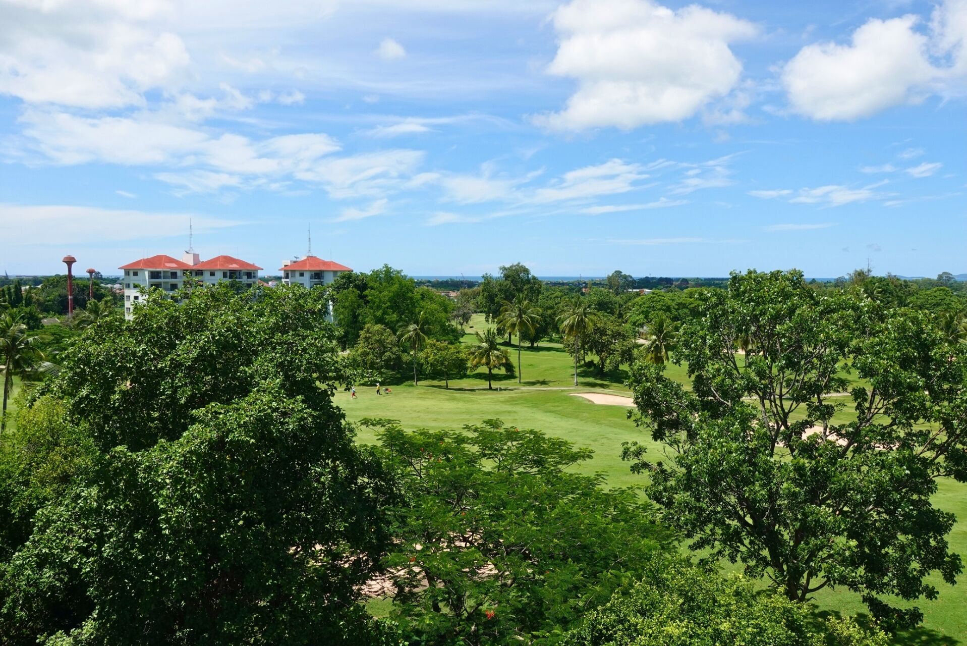 Two-Bedroom Luxury Suite | Golf view