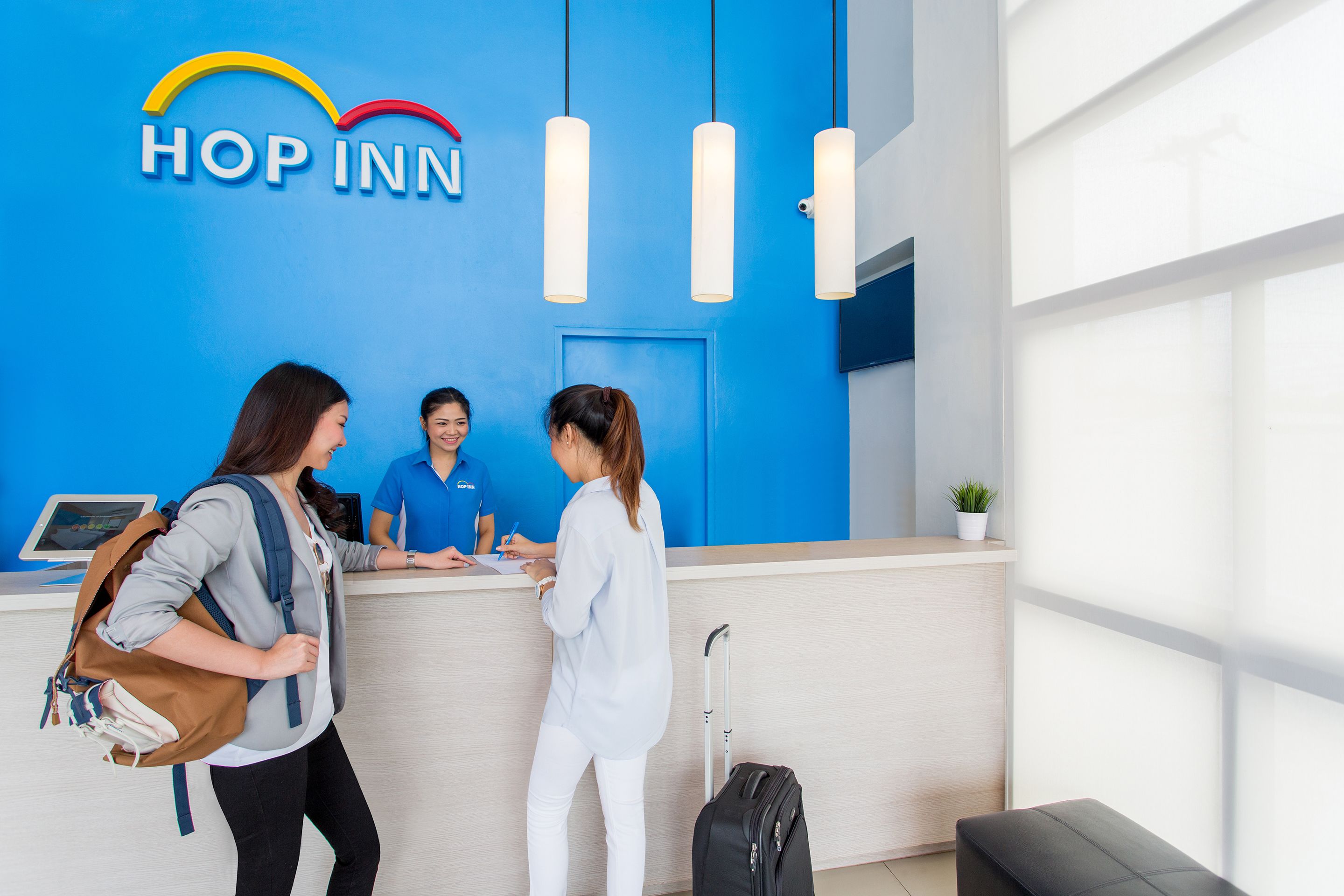 Quầy tiếp tân
