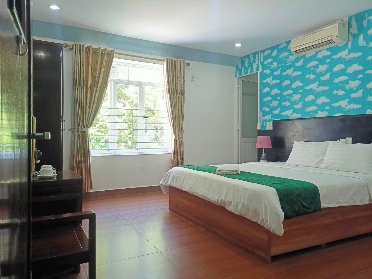 Minibar, desk, blackout curtains, soundproofing