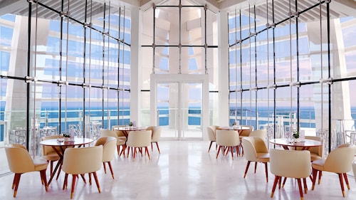 The Mangrove Resort Hotel Sanya