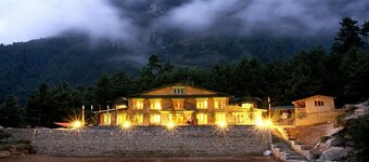 尼泊爾山區郊外小屋 - 蒙喬