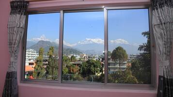 Quang cảnh nhìn từ nơi lưu trú