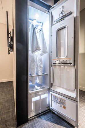 Standard Room, Private Bathroom | Room amenity